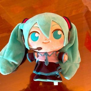 Hatsune Miku Plushie - Like New